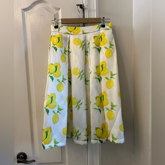 Lemon Midi Skirt A-Line Size M EUC - Picture 3 of 9